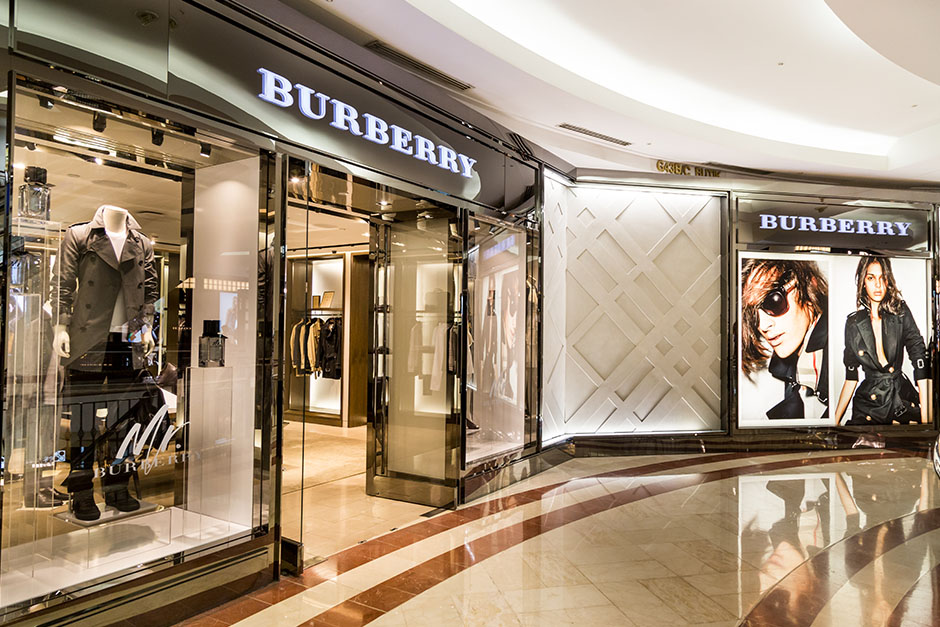 Burberry-store-design-inside-mall.jpg