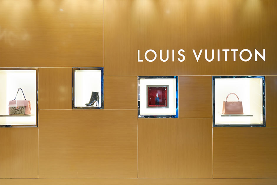 Louis-Vuitton-store-2.jpg