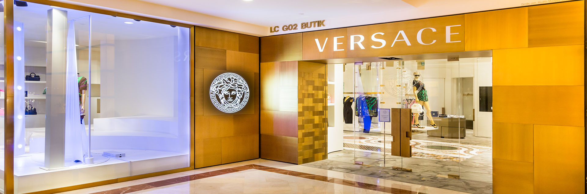 Versace.jpg